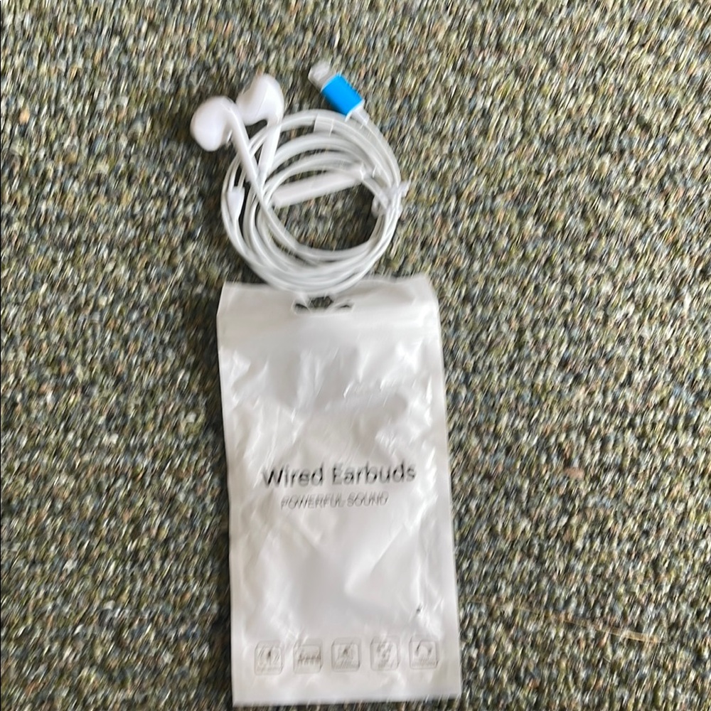New White Wired Earbuds for IPhone New